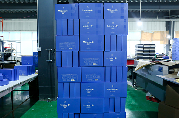 廠里出貨--芊諾爾集團